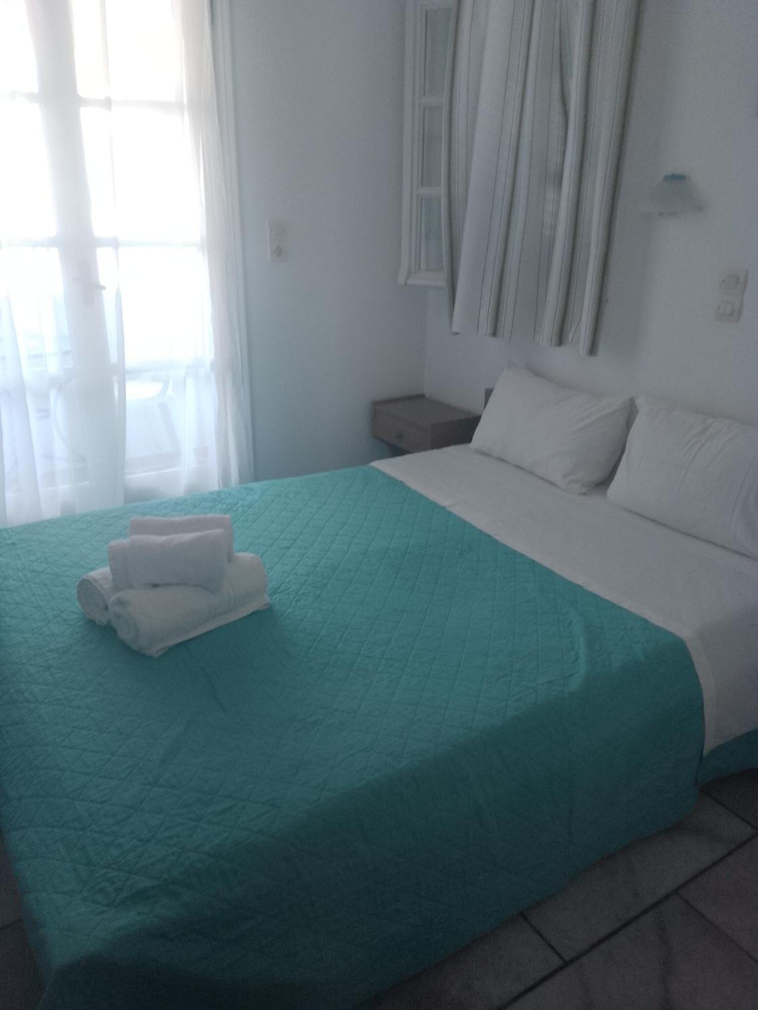 villa polemis Agia Anna  Esterno foto
