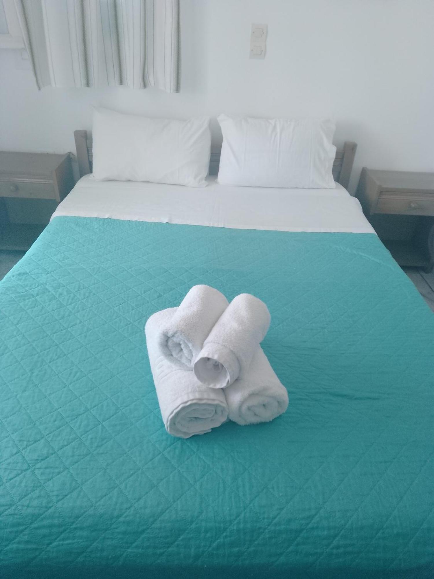 villa polemis Agia Anna  Esterno foto